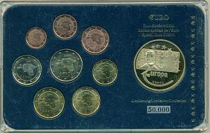 Эстония, 2011, Годовой набор  1с-2 Евро+  Позолоченная Медаль, в кассете